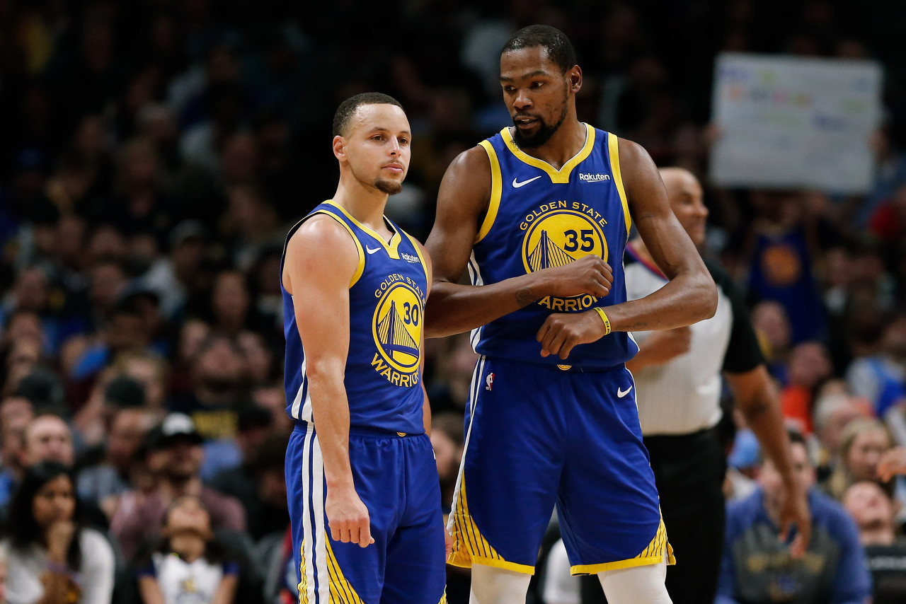 你會永遠(yuǎn)活在庫里陰影下！KD：在我幻想的NBA世界里我就是GOAT